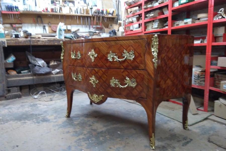 Restauration d'une commode - ATELIER SAINTE ANNE à Armentières